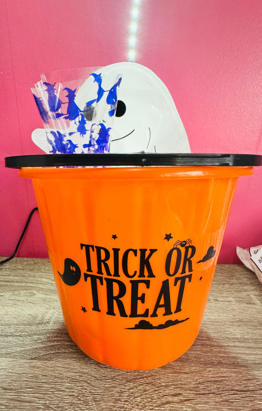 Halloween starter bucket